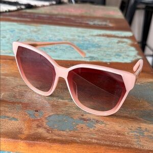Pink DIFF Cat-Eye Women's Sunglasses - Stylish UV Shades